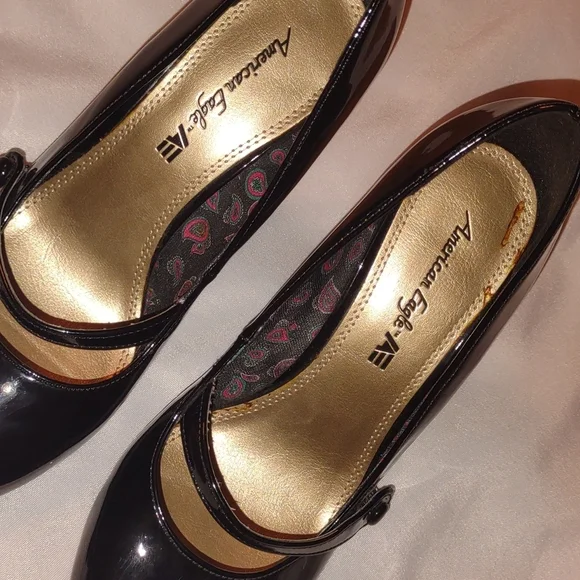 American Eagle Black Closed Toe High Heels - Picture 7 of 8